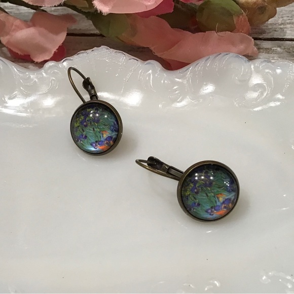 Irises Earrings - Picture 5 of 7